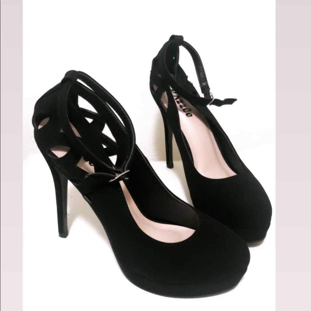 Pazzle blackmaryjane platform pumps size 8